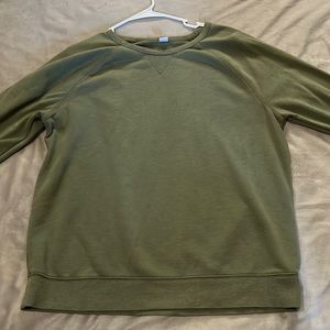 Green Old Navy shirt
